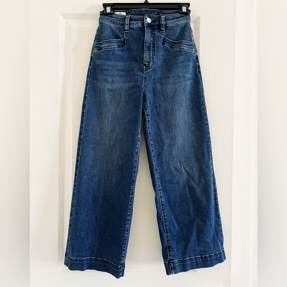 NWOT Free People Curvy high waisted wide leg blue jeans size 24